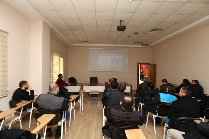 Sakarya Büyükşehir Belediyesi tarafından başlatılan "İş Sağlığı ve Güvenliği" eğitimleri devam ediyor