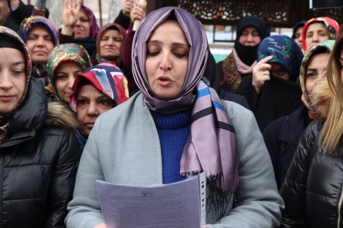 AK Parti Nevşehir İl Başkanlığı tarafından Gülbahçe Parkı önünde 28 Şubat açıklaması yapıldı.