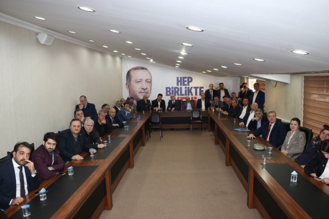 Bakan Koca: ""31 Mart'a odaklanmamız gerektiğini düşünelim"