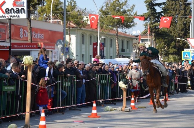 Bursa'nın İznik ilçesinin Osmanlı Devleti tarafından fethinin 688. yıl dönümü coşkuyla kutlandı. *