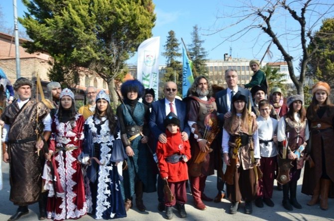 Bursa'nın İznik ilçesinin Osmanlı Devleti tarafından fethinin 688. yıl dönümü coşkuyla kutlandı. *