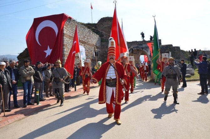 Bursa'nın İznik ilçesinin Osmanlı Devleti tarafından fethinin 688. yıl dönümü coşkuyla kutlandı. *