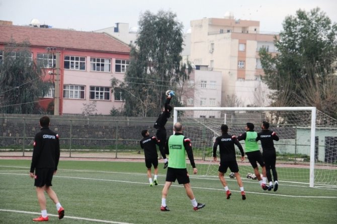 Cizrespor, Bağcılarspor Kulübü maçını kazanıp, üst sıralara yükselmeyi hedefliyor