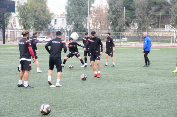 Cizrespor, Bağcılarspor Kulübü maçını kazanıp, üst sıralara yükselmeyi hedefliyor