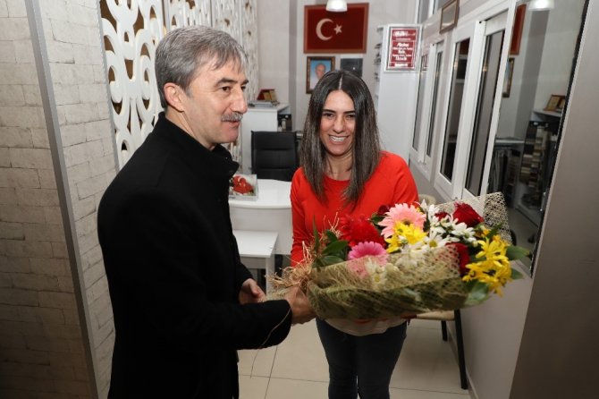 Cumhur İttifakı adayı Şirin: "İlk günkü aşkla, sevdamız Turgutlu diyerek çalışmalarımız sürüyor"