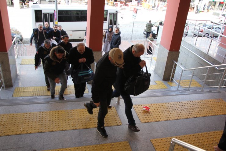FETÖ şüphelilerini yurt dışına kaçıran şebekeye operasyon "gözaltına alınan 6 kişiden 2'si tutuklandı"