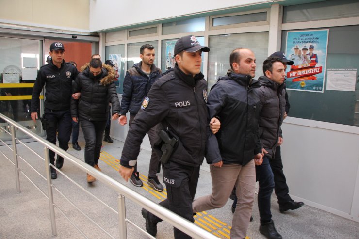 Kocaeli merkezli FETÖ/PDY operasyonu "11 şüpheliden 3'ü tutuklandı"
