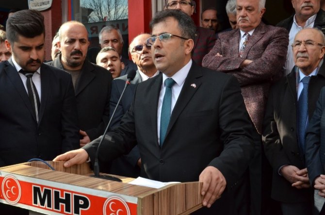 MHP İl Başkanı Aydın: “Devletin getirdiği hizmeti kendileri yapmış gibi satmaya çalışıyorlar”