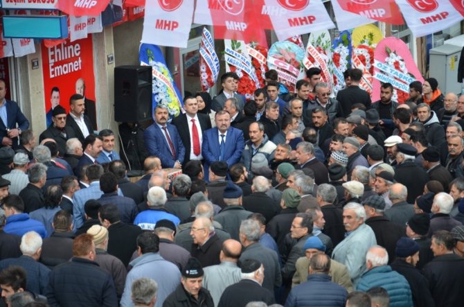 MHP İl Başkanı Aydın: “Devletin getirdiği hizmeti kendileri yapmış gibi satmaya çalışıyorlar”