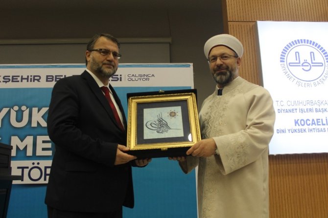 Prof. Dr. Ali Erbaş, "En çok istismar edilen unsurlardan birisi dindir"