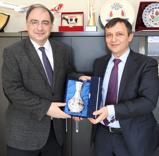 Prof. Dr. Rahmi Kılıç, ERÜ Rektörü Çalış’ı Ziyaret Etti