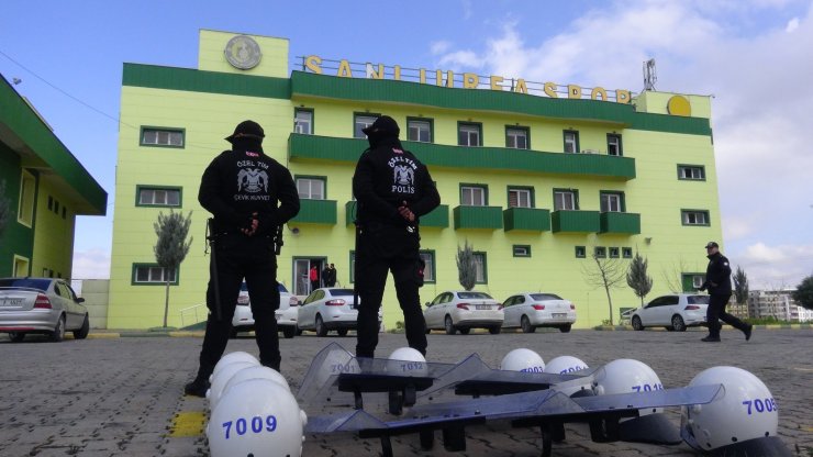 Şanlıurfaspor’a haciz şoku "kulübün tesislerine polis nezaretinde icra memurları geldi"