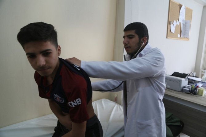 Şırnak’ta engelli öğrenciler, asker, polis ve doktor kıyafeti giyip sınıflarda öğretmenlik yaptı