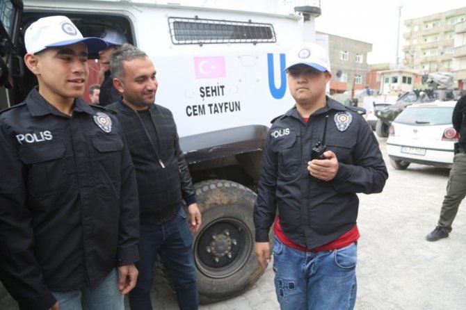 Şırnak’ta engelli öğrenciler, asker, polis ve doktor kıyafeti giyip sınıflarda öğretmenlik yaptı