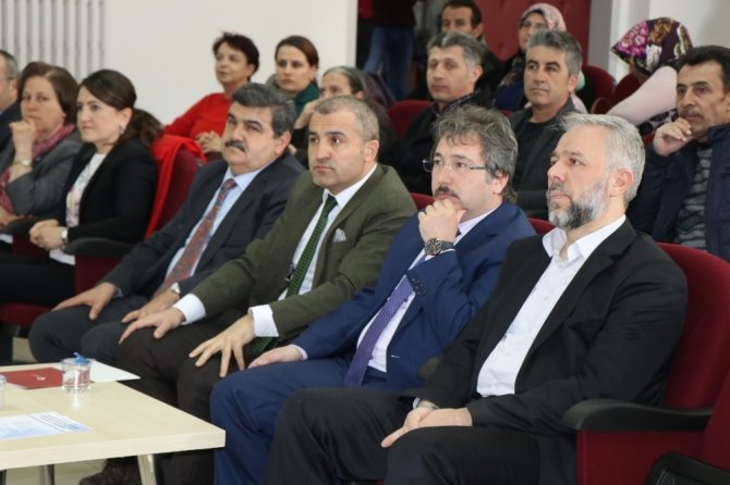 Ali Ramazan Benli: “Avrupa’nın modernizmini alalım derken, hastalıklarını önce kapıyoruz”