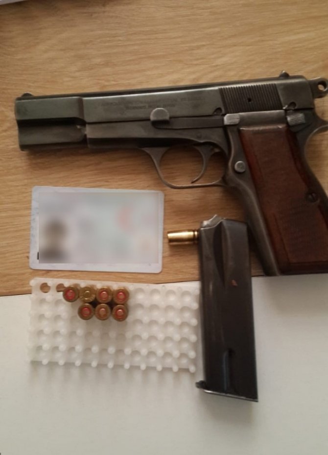 Adıyaman'da Şüpheli şahsın üzerinden tabanca çıktı