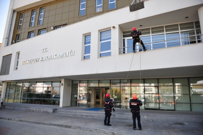 Ankara Afet ve Acil Durum (AFAD) Müdürlüğünce deprem tatbikatı