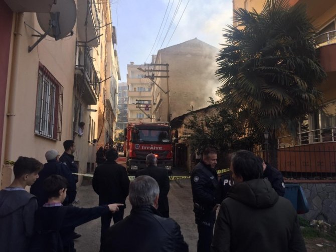 Bursa'da sobalı bir evde yangın çıktı. Yangında can kaybı yaşanmadı