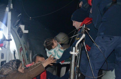 Çanakkale'nin Ayvacık ilçesinde 32 mülteci yakalandı