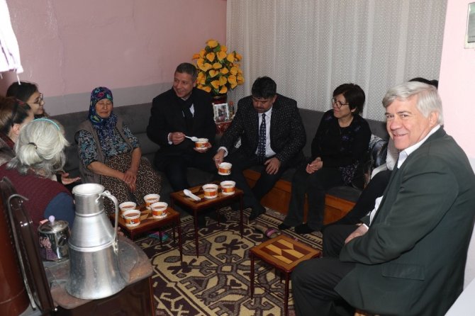 Millet İttifakı adayı Özdemir: "Bu işte bir terslik var diyenler artık değişim isteyenlerdir"