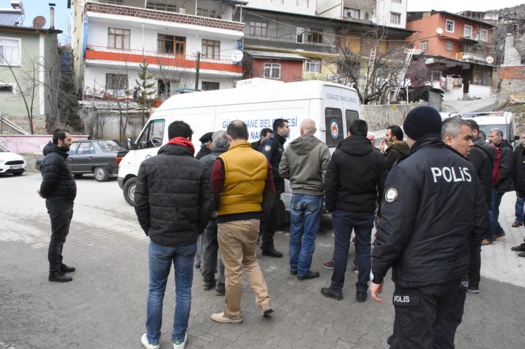 GÜMÜŞHANE'de Yalnız yaşadığı evinde ölü bulundu