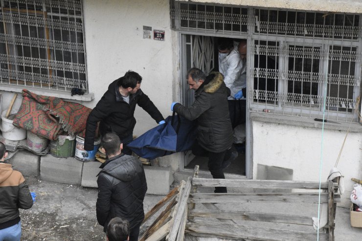 GÜMÜŞHANE'de Yalnız yaşadığı evinde ölü bulundu