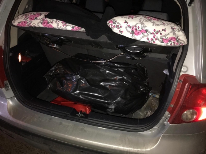 Uygulama noktasında 8 kaçak göçmen yakalandı