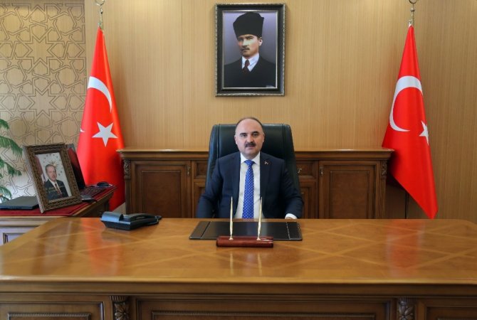 Günaydın, "Kadınlarımızın devletimizi ileriye taşıyacak her konuda katkıları çok önemlidir"