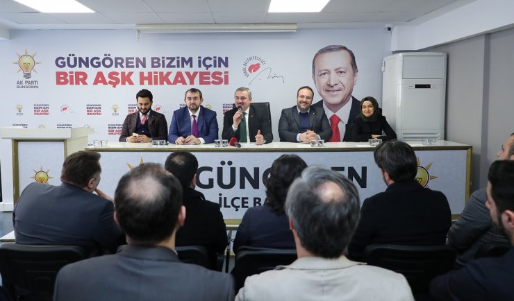 Şenocak: AK Parti başarılı bir şekilde, her gün üzerine koyarak bugünlere kadar geldi