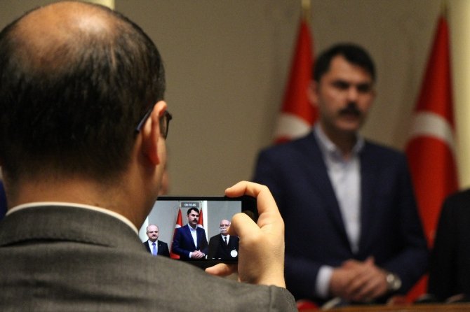 Bakan Kurum: “Tüm Türkiye çapında TOKİ sosyal konutlarına 400-500 bin kişilik talep bekliyorum”