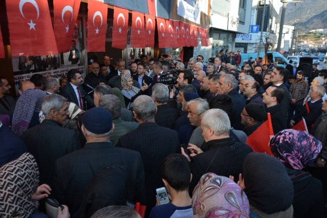 Müfit Aydın: "Türkiye’de biri hak, biri batıl olan iki parti var. Üçüncü bir parti yok"