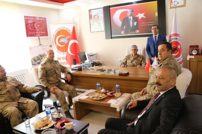 Orgeneral Çetin’den Güvenlik Korucuları Şehit ve Gazi Aileleri Federasyon’na ziyaret