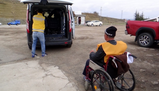 Tekerlekli sandalyeyle Tekirdağ’dan Çanakkale’ye yolculuk