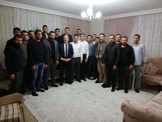 Gündüz: “Iğdır’da yaptığımız toplantılarda genç kardeşlerimiz Cumhur İttifakı adayı İsa yaşar Tezel’in yanındayız”