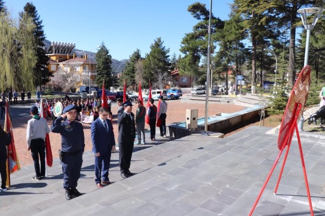 Akseki ilçesi'nde 18 Mart Şehitleri Anma Günü ve Çanakkale Deniz Zaferi dolayısıyla tören