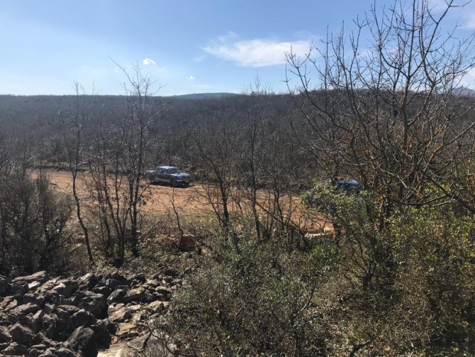 Bursa'nın Orhangazi ilçesinde Jandarma definecilere göz açtırmıyor