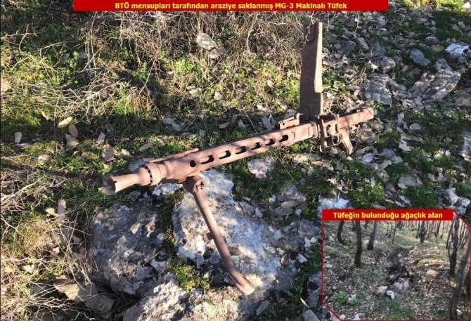 Diyarbakır’da PKK'ya ait 2 sığınak ve mühimmat ele geçirildi.