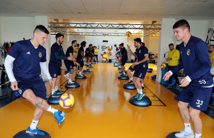 Fenerbahçe Ankaragücü maçı için salonda çalıştı
