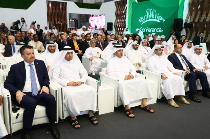 Tarım ve Orman Bakanı Bekir Pakdemirli, Doha'da 7. Katar Uluslararası Tarım Fuarı'nın açılışına katıldı.