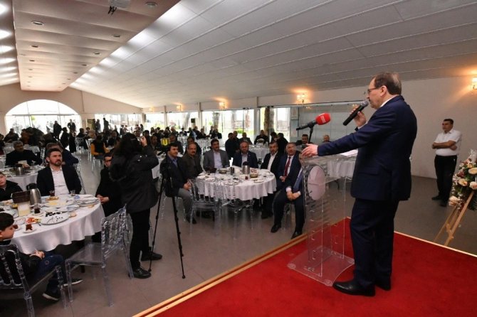 “Çocuklarımız ve gençlerimizi mutlu edecek projeleri hızla hayata geçireceğiz"