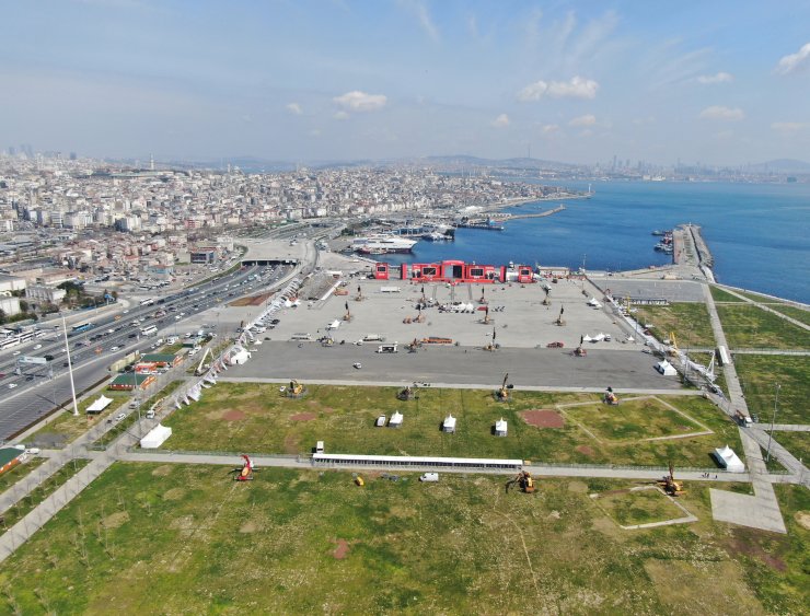 Cumhur İttifakı'nın Yenikapı'da yapacağı miting alanında hazırlıklar sürüyor