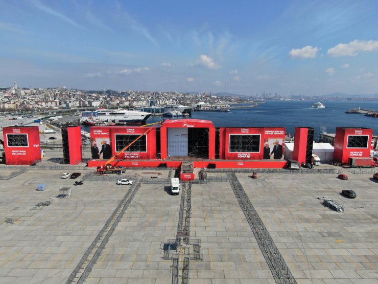 Cumhur İttifakı'nın Yenikapı'da yapacağı miting alanında hazırlıklar sürüyor