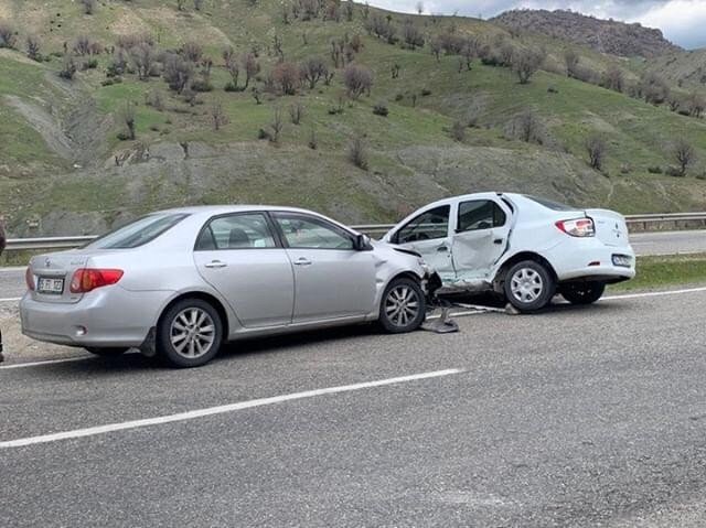 Siirt'in Baykan ilçesinde meydana gelen trafik kazasında 5 kişi yaralandı.