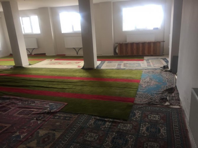 Taşkesenlioğlu: “Söz konusu toplantı asla camide yapılmamış, köy konağında düzenlenmiştir”