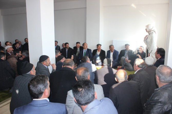 Taşkesenlioğlu: “Söz konusu toplantı asla camide yapılmamış, köy konağında düzenlenmiştir”