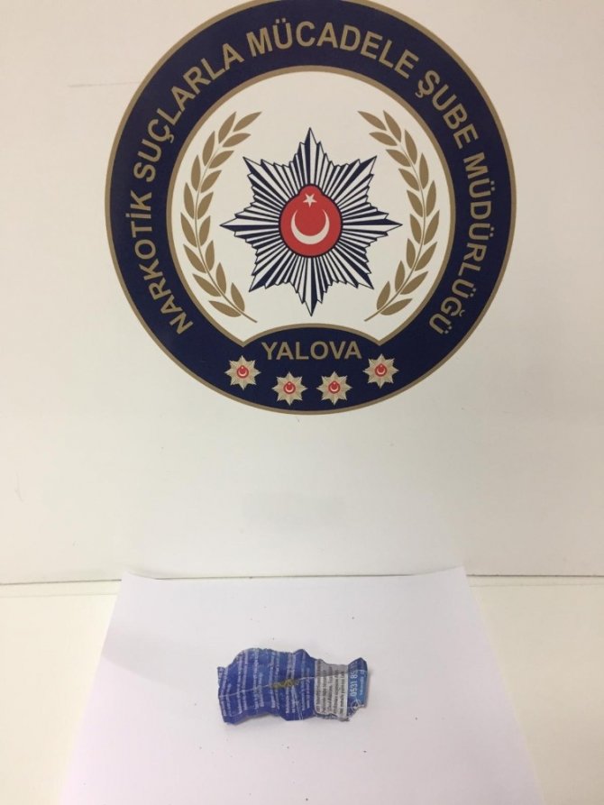 Yalova’da uyuşturucu operasyonu "156 adet ecstasy hap ele geçirdi."
