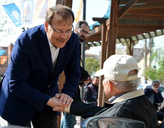 Çavuşoğlu: "Cumhur İttifakı'nın karşısında duranların Türkiye'yi sevmekle ilgisi yok"