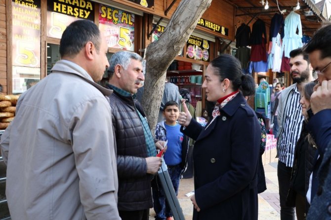 Essum Aslan, Haşimiye, Akarbaşı, Bedesten Çarşısı, Gümrükhan'ı esnafını ziyaret etti