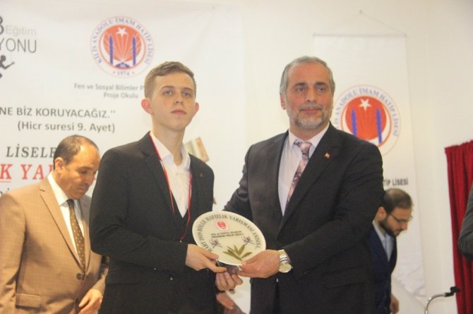 İmam Hatipliler yarıştı "Genç Muhafızlar Hafızlık" yarışması düzenlendi.