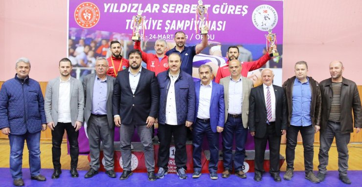 Ordu'da düzenlenen Türkiye Yıldızlar Serbest Güreş Şampiyonası sona erdi